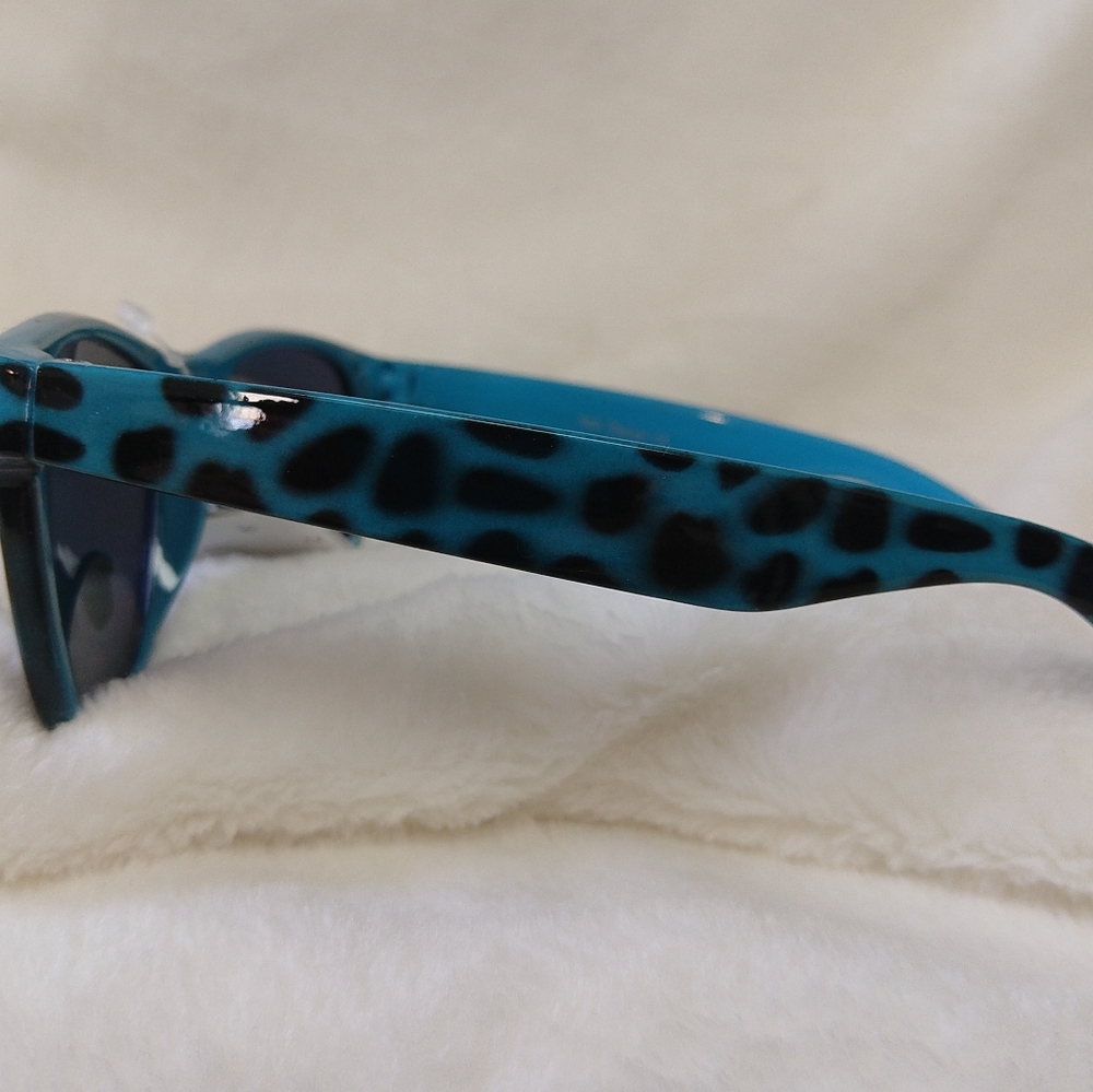 Retro UV 400 Animal Print Sunglasses Blue - Picture 6 of 7